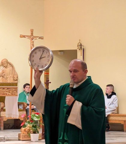Szkolna Eucharystia (1).jpg