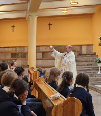 Ostatnia październikowa Eucharystia (2).jpg