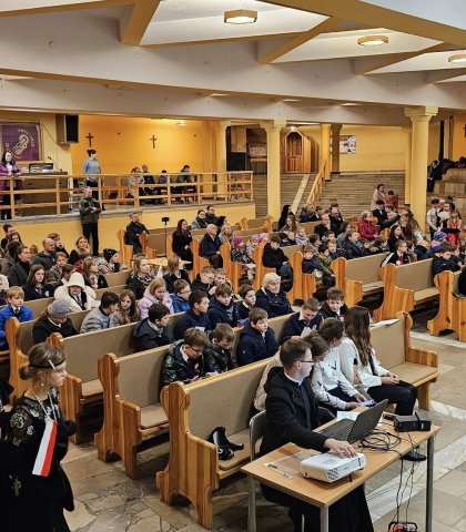 Szkolne obchody Dnia Niepodległości (3).jpg