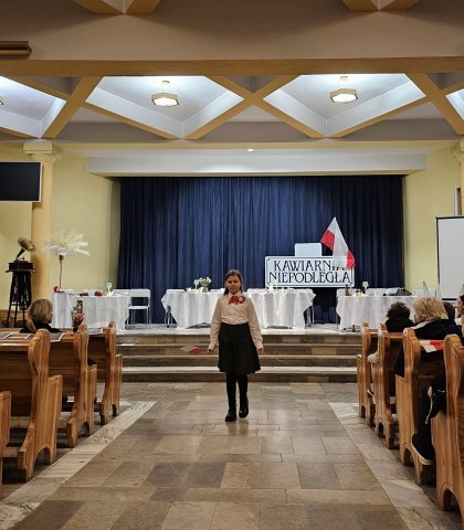 Szkolne obchody Dnia Niepodległości (2).jpg