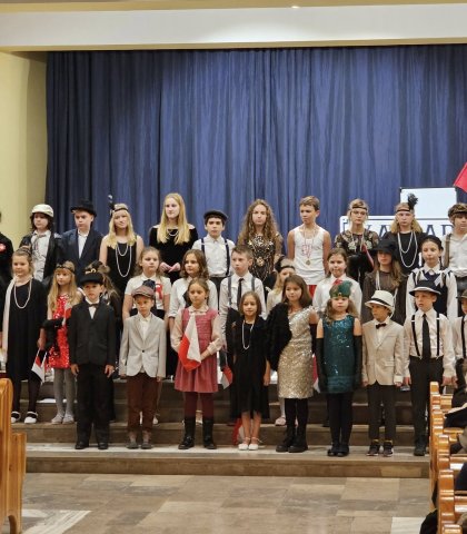 Szkolne obchody Dnia Niepodległości (7).jpg