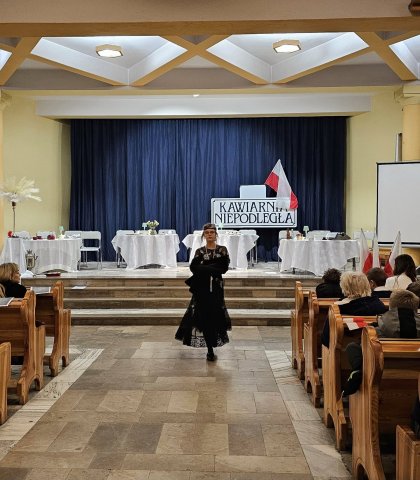 Szkolne obchody Dnia Niepodległości (11).jpg