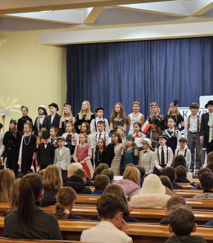 Szkolne obchody Dnia Niepodległości (19).jpg