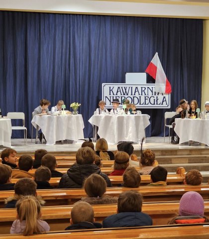 Szkolne obchody Dnia Niepodległości (35).jpg