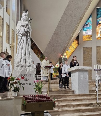 Zakończenie szkolnych rorat (9).jpg