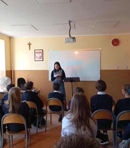 Drugi dzień rekolekcji szkolnych (20).jpeg