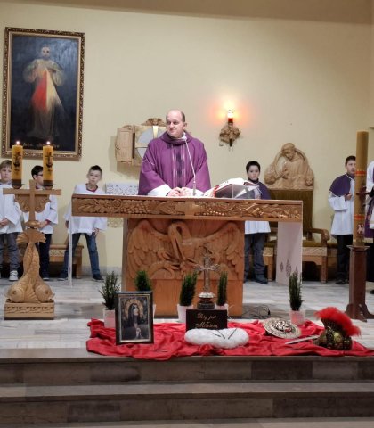 Ostatnia przedświąteczna Eucharystia szkolna (10).jpeg