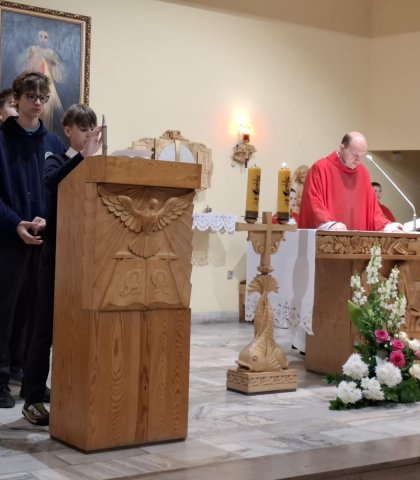 Eucharystia i uroczysta akademia (2).jpeg