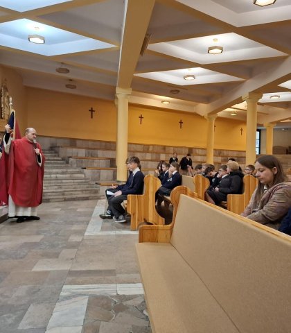 Eucharystia i uroczysta akademia (1).jpeg
