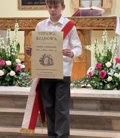 Eucharystia i uroczysta akademia (15).jpeg