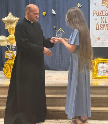 Pożegnanie tegorocznych absolwentów (66).jpeg