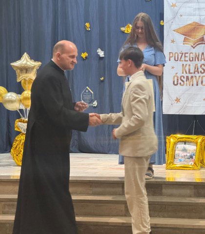 Pożegnanie tegorocznych absolwentów (67).jpeg