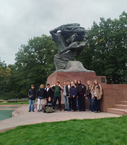 Brązowa Szkoła – kl. VIII (1).jpeg