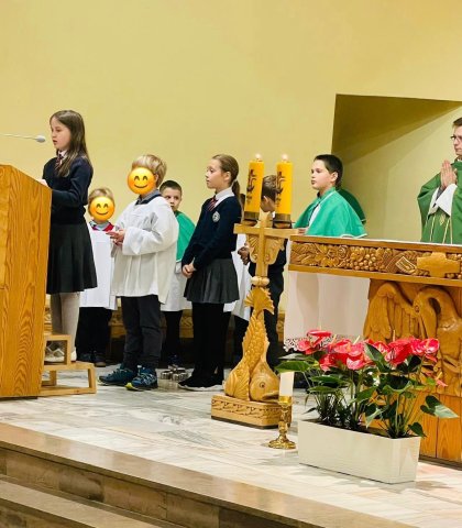 Oprawa piątkowej Eucharystii (2).jpeg